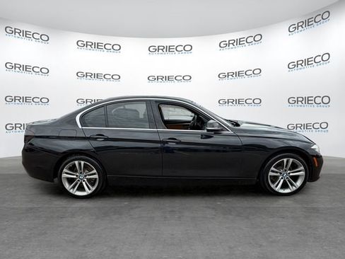 Used 2018 BMW 330i xDrive Sedan w/ Premium Package AWD/4WD image 8