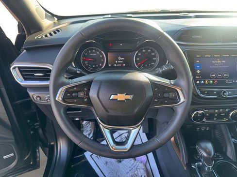 Used 2022 Chevrolet TrailBlazer ACTIV w/ Technology Package image 13