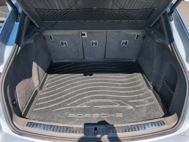 Used 2020 Porsche Macan S AWD/4WD image 14
