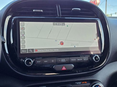 Used 2023 Kia Soul GT-Line w/ GT-Line Technology Package FWD image 28