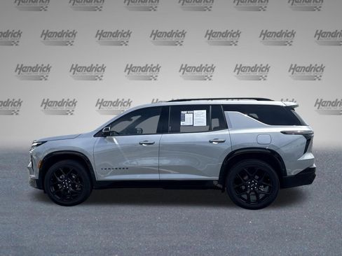 Used 2026 Chevrolet Traverse RS FWD image 7