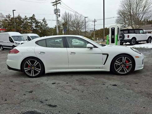 Used 2015 Porsche Panamera GTS image 4