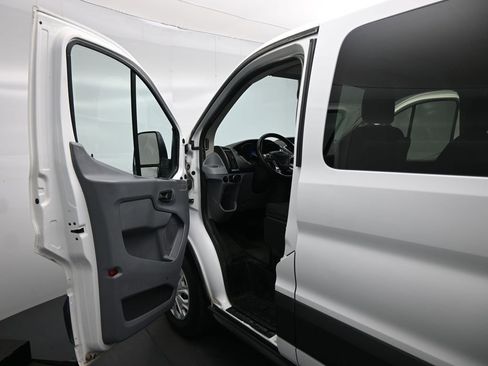Used 2016 Ford Transit 350 XLT RWD image 8