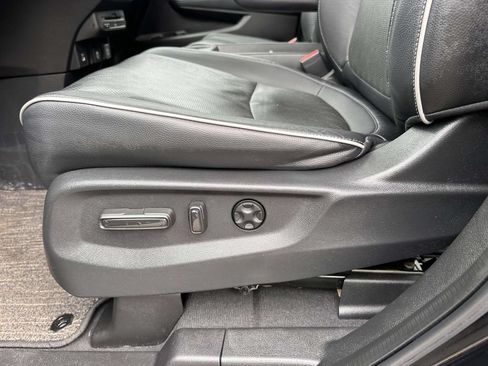 Used 2023 Honda Odyssey Elite image 11