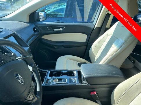 Used 2020 Ford Edge SE FWD image 9