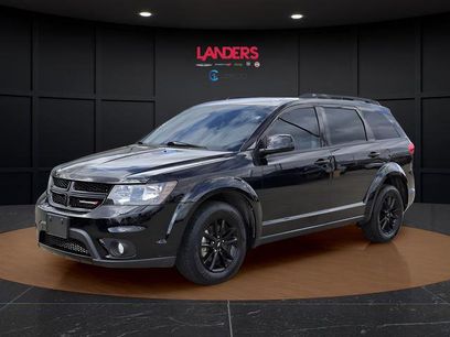 Used 2019 Dodge Journey SE w/ Blacktop Package