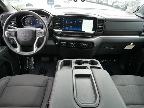 Certified 2026 Chevrolet Silverado 1500 RST AWD/4WD image 10