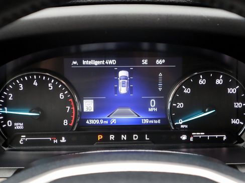 Used 2023 Ford Explorer Limited image 36