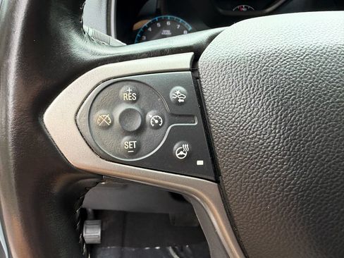 Used 2021 Chevrolet Colorado Z71 w/ Safety Package AWD/4WD image 22