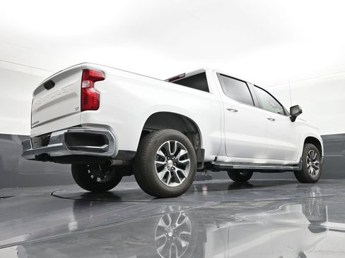 Used 2025 Chevrolet Silverado 1500 LT RWD image 24