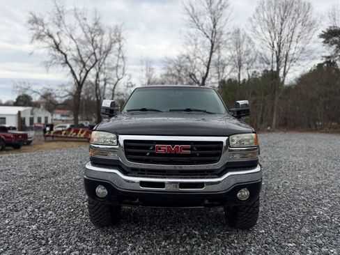 Used 2007 GMC Sierra 2500 SLT w/ Heavy-Duty Power Package image 2