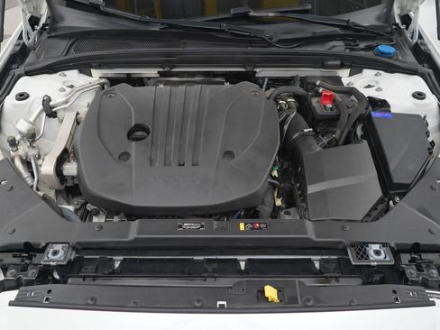 Used 2022 Volvo S60 B5 Momentum w/ Premium Package AWD/4WD image 31