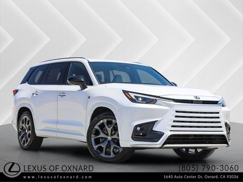 New 2026 Lexus TX 500h AWD image 1