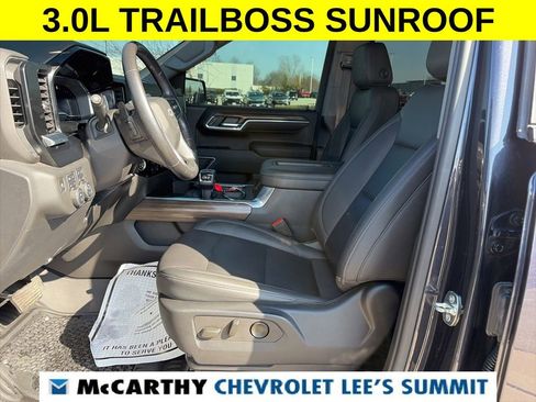Used 2022 Chevrolet Silverado 1500 LT Trail Boss w/ LT Trail Boss Premium Package image 57