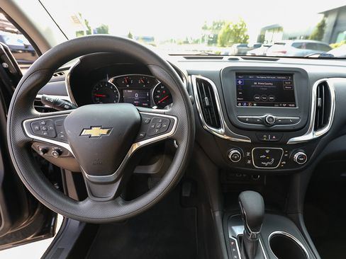 Used 2023 Chevrolet Equinox LT FWD image 13