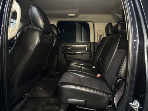 Used 2015 RAM 2500 Laramie w/ Convenience Group image 18