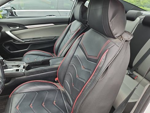 Used 2018 Honda Civic EX-T image 9