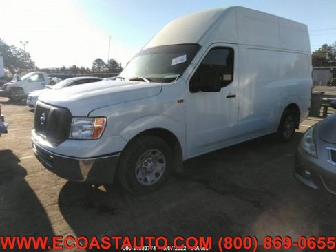 Used 2014 Nissan NV 2500 SV image 3