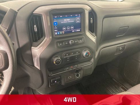 Used 2020 Chevrolet Silverado 2500 W/T w/ WT Convenience Package AWD/4WD image 2