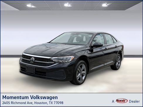 Used 2023 Volkswagen Jetta SE image 1