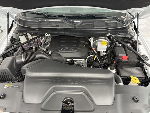 Used 2025 RAM 2500 Big Horn AWD/4WD image 8