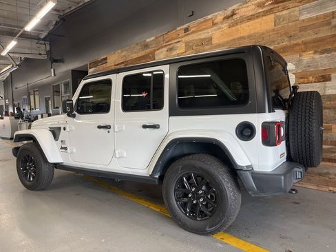Used 2023 Jeep Wrangler Freedom Edition image 11