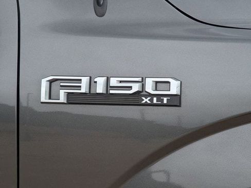 Used 2018 Ford F150 XLT w/ Equipment Group 302A Luxury image 9