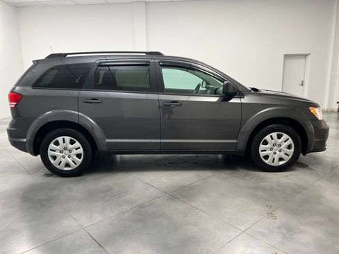 Used 2016 Dodge Journey SE image 8
