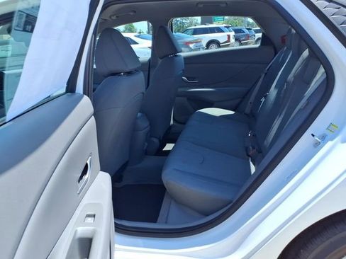New 2026 Hyundai Elantra SE FWD image 19