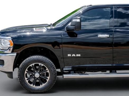 Used 2024 RAM 2500 Tradesman w/ Chrome Appearance Group AWD/4WD image 10