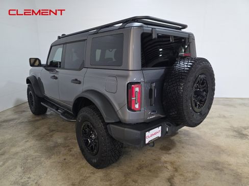 Used 2023 Ford Bronco Wildtrak image 8