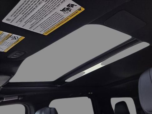 New 2025 Lincoln Navigator Reserve w/ Jet Appearance Package image 9