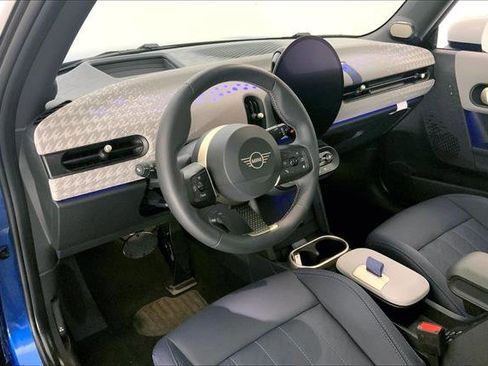 Certified 2025 MINI Cooper S image 21