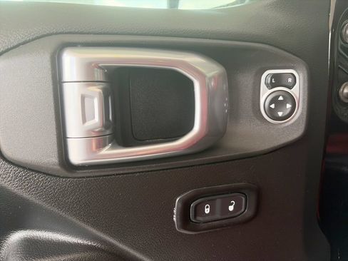 Used 2021 Jeep Gladiator Sport AWD/4WD image 24