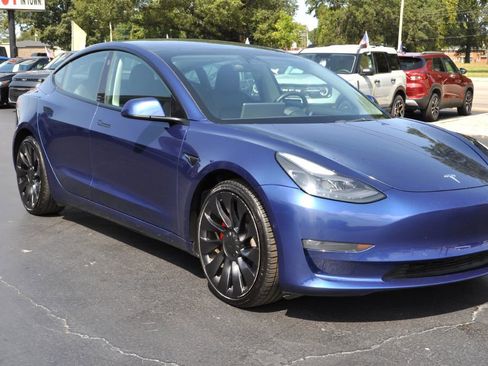 Used 2022 Tesla Model 3 Performance image 1