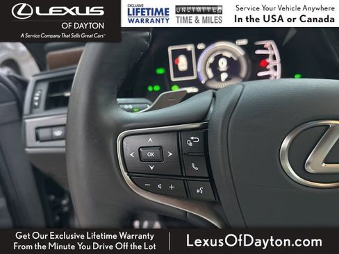 Certified 2025 Lexus ES 300h w/ Luxury Package image 18