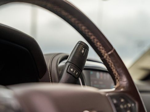 Used 2018 Chevrolet Silverado 1500 LTZ w/ Sport Package image 27