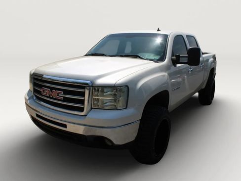 Used 2013 GMC Sierra 1500 SLE w/ Power Tech Package AWD/4WD image 2
