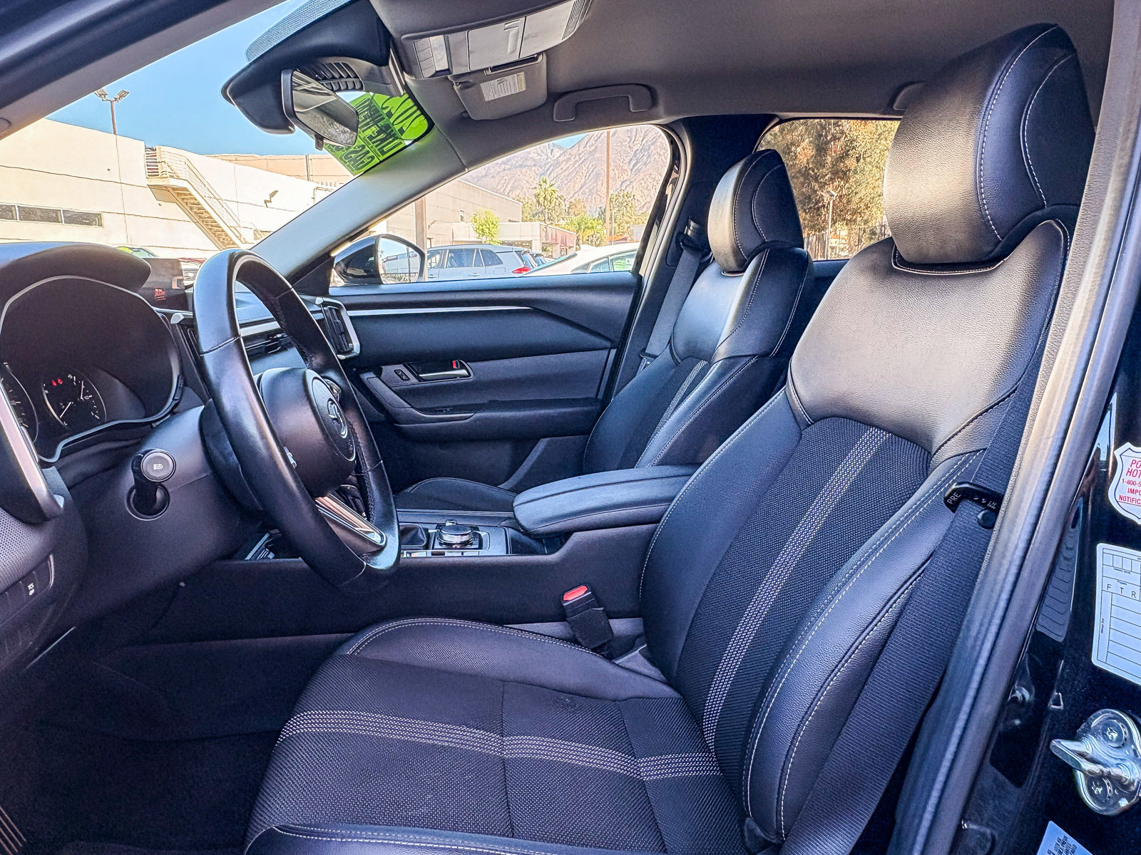 Used 2025 MAZDA CX-50 AWD 2.5 S w/ Preferred Package image 17