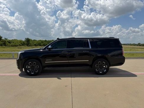 Used 2018 GMC Yukon XL Denali w/ Denali Ultimate Package AWD/4WD image 6