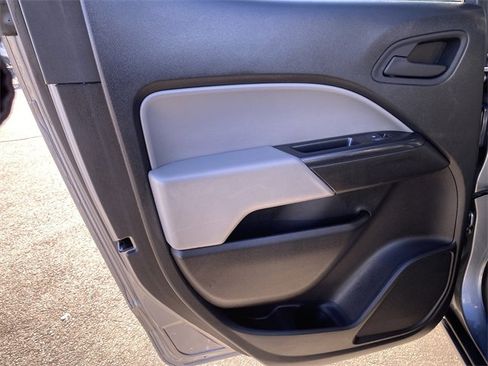 Used 2022 Chevrolet Colorado W/T image 23
