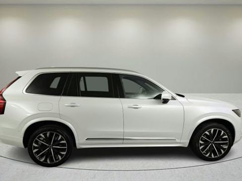 Used 2026 Volvo XC90 B6 Plus w/ Protection Package Premier AWD/4WD image 3