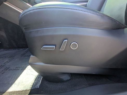 Used 2023 Tesla Model X image 15