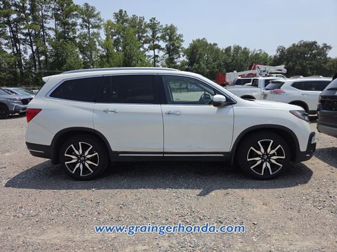 Used 2019 Honda Pilot Touring image 5
