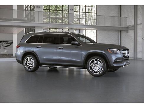 Used 2023 Mercedes-Benz GLS 450 4MATIC image 14