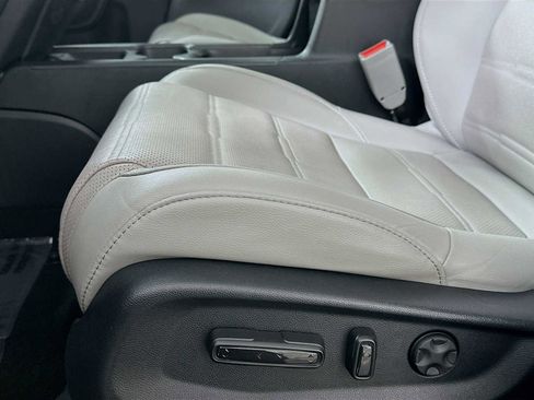 Used 2019 Honda CR-V EX-L image 17