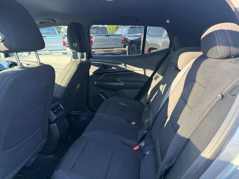 Used 2025 Chevrolet Equinox EV LT w/ Comfort Package FWD image 7