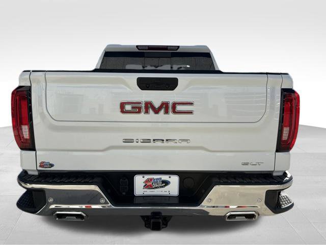 Used 2022 GMC Sierra 1500 SLT w/ SLT Premium Plus Package AWD/4WD image 4