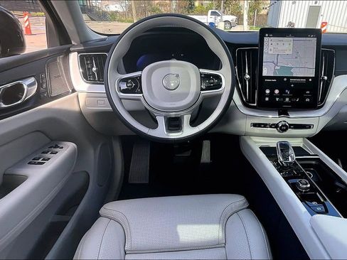 New 2026 Volvo XC60 B5 Ultra w/ Protection Package Premier AWD/4WD image 23