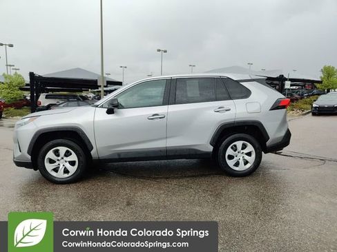 Used 2024 Toyota RAV4 LE image 4